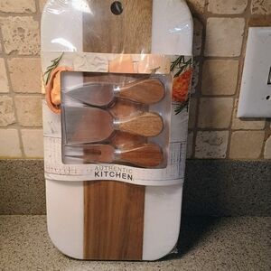 Cheese Board Set with Knives - White and Brown